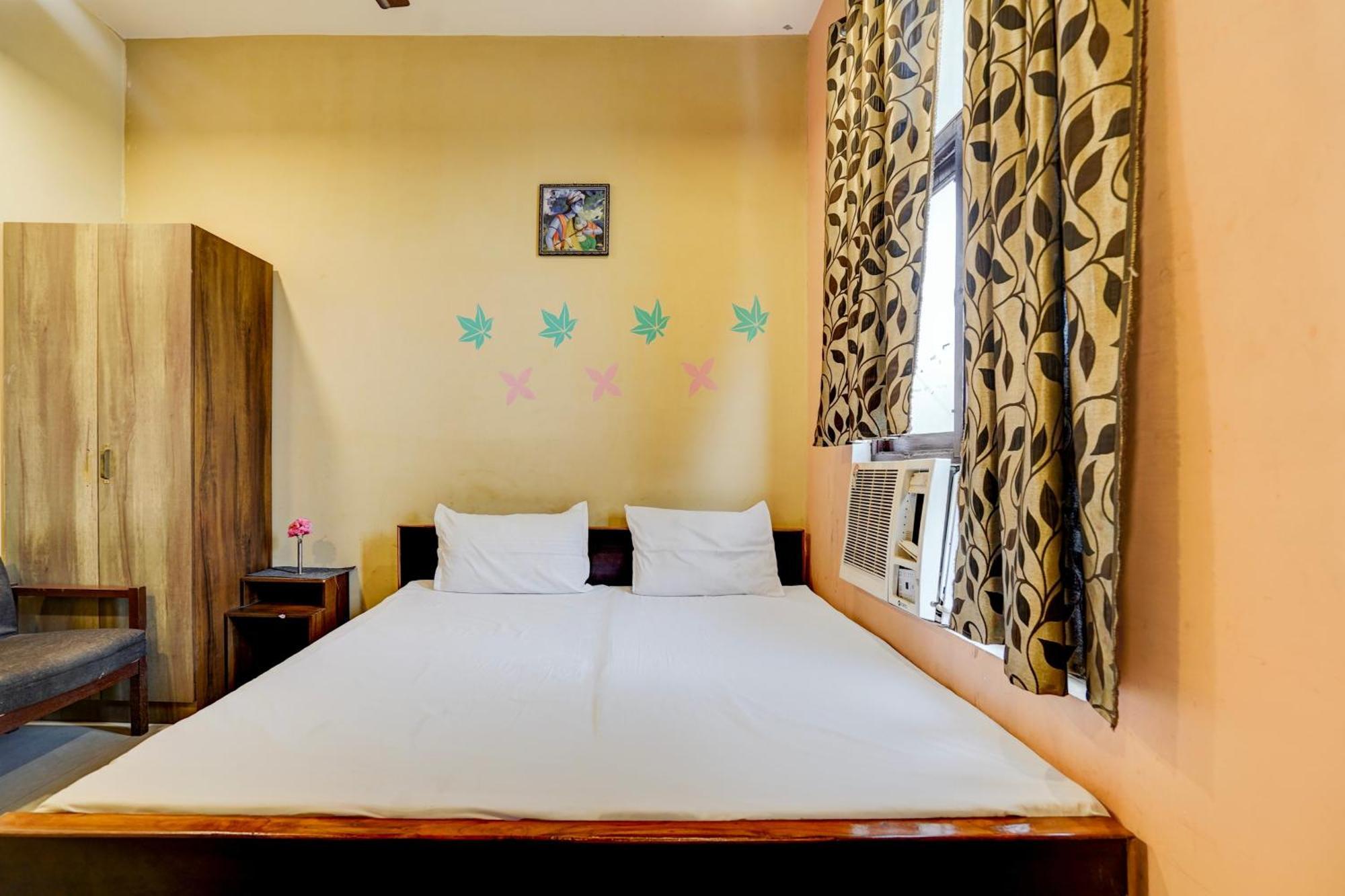 Hotel O Shyam Utsav Mirzāpur Buitenkant foto
