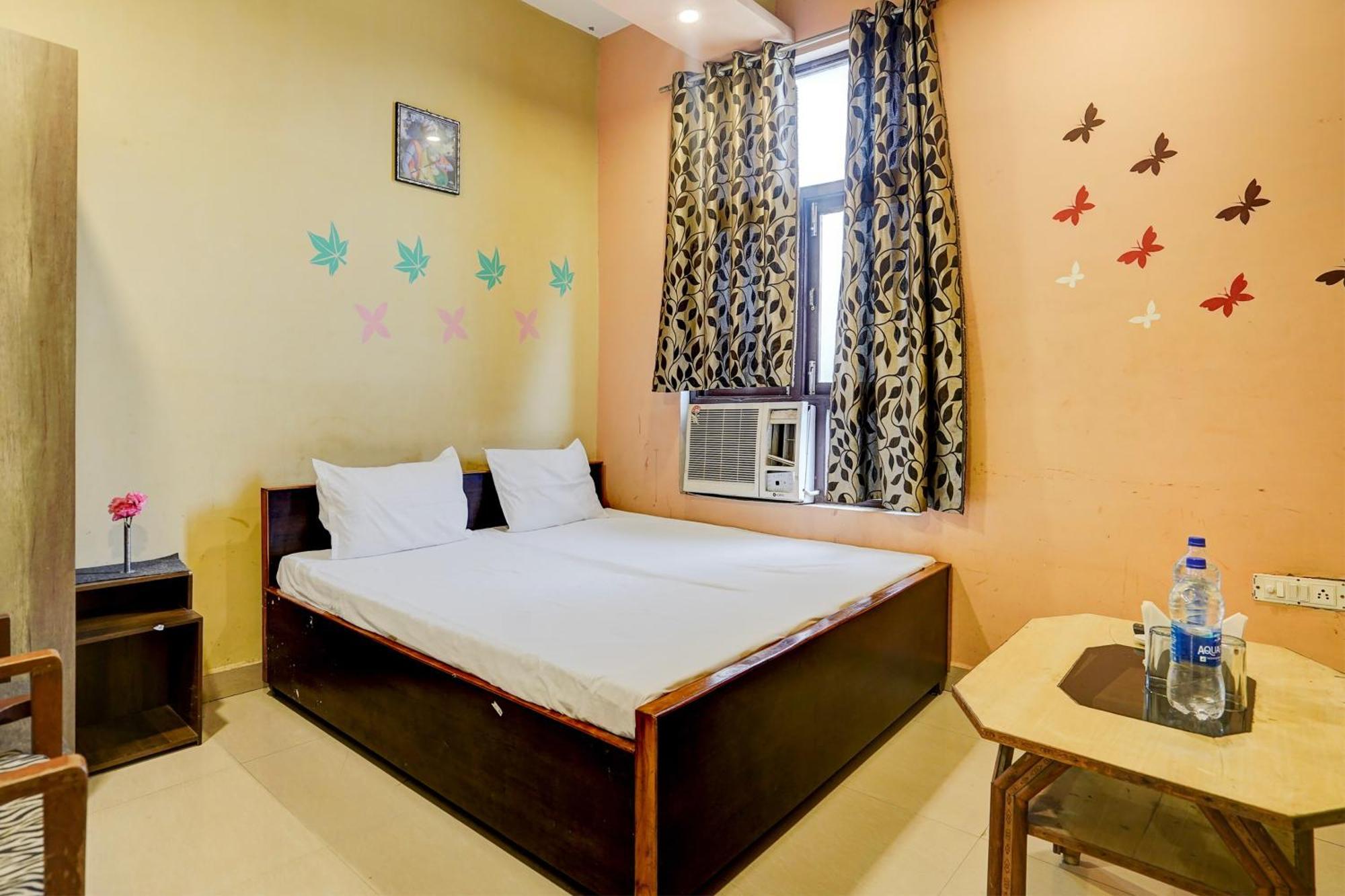 Hotel O Shyam Utsav Mirzāpur Buitenkant foto